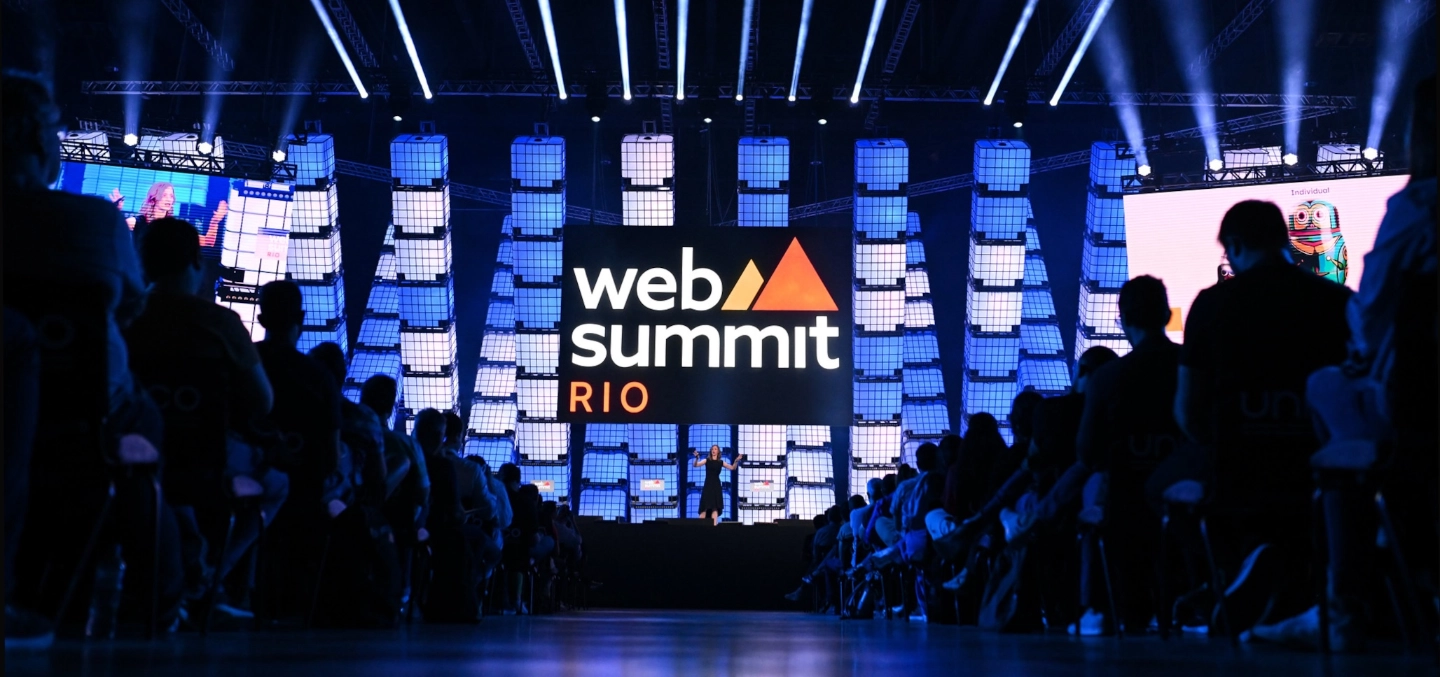 Web Summit Rio's main stage from the audience's perspective Web Summit Rio's main stage from the audience's perspective